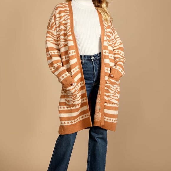 Oversized Lulus Tan + White Cardigan (S) - Picture 3 of 6